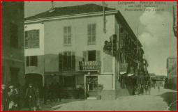 Inizio di via Salotto angolo via Umberto I°. Su questo angolo vi era l'albergo "Parma", oggi un alto edificio sorge al suo posto.